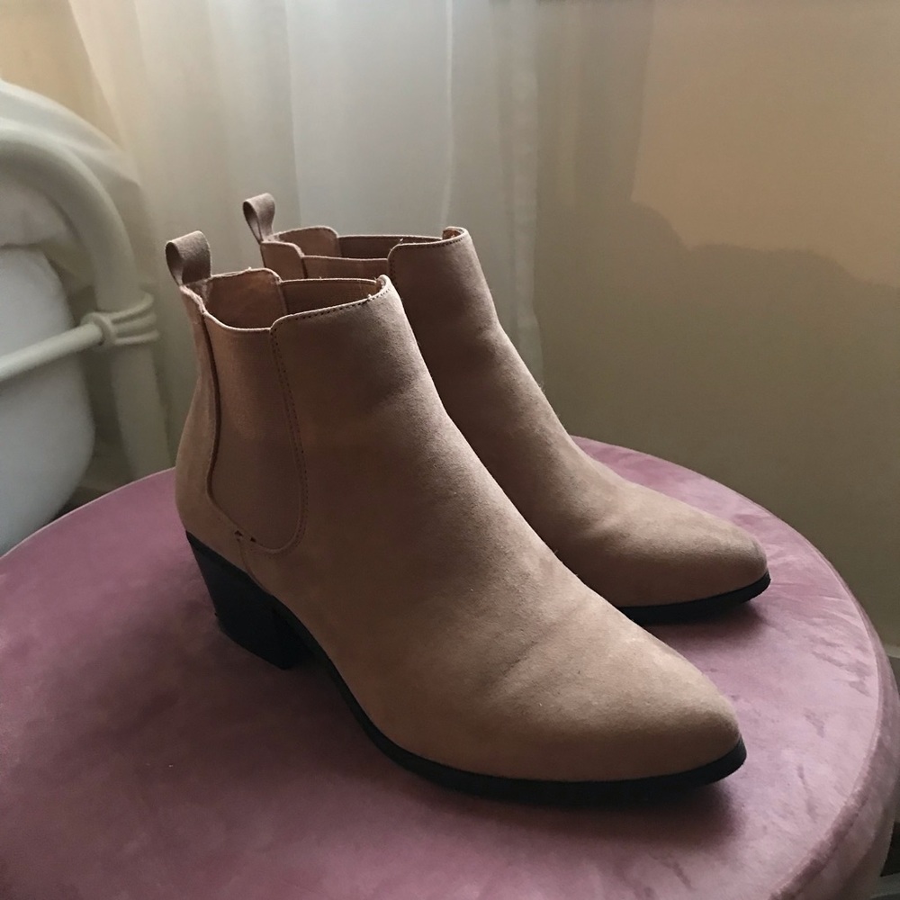 Ankle boots